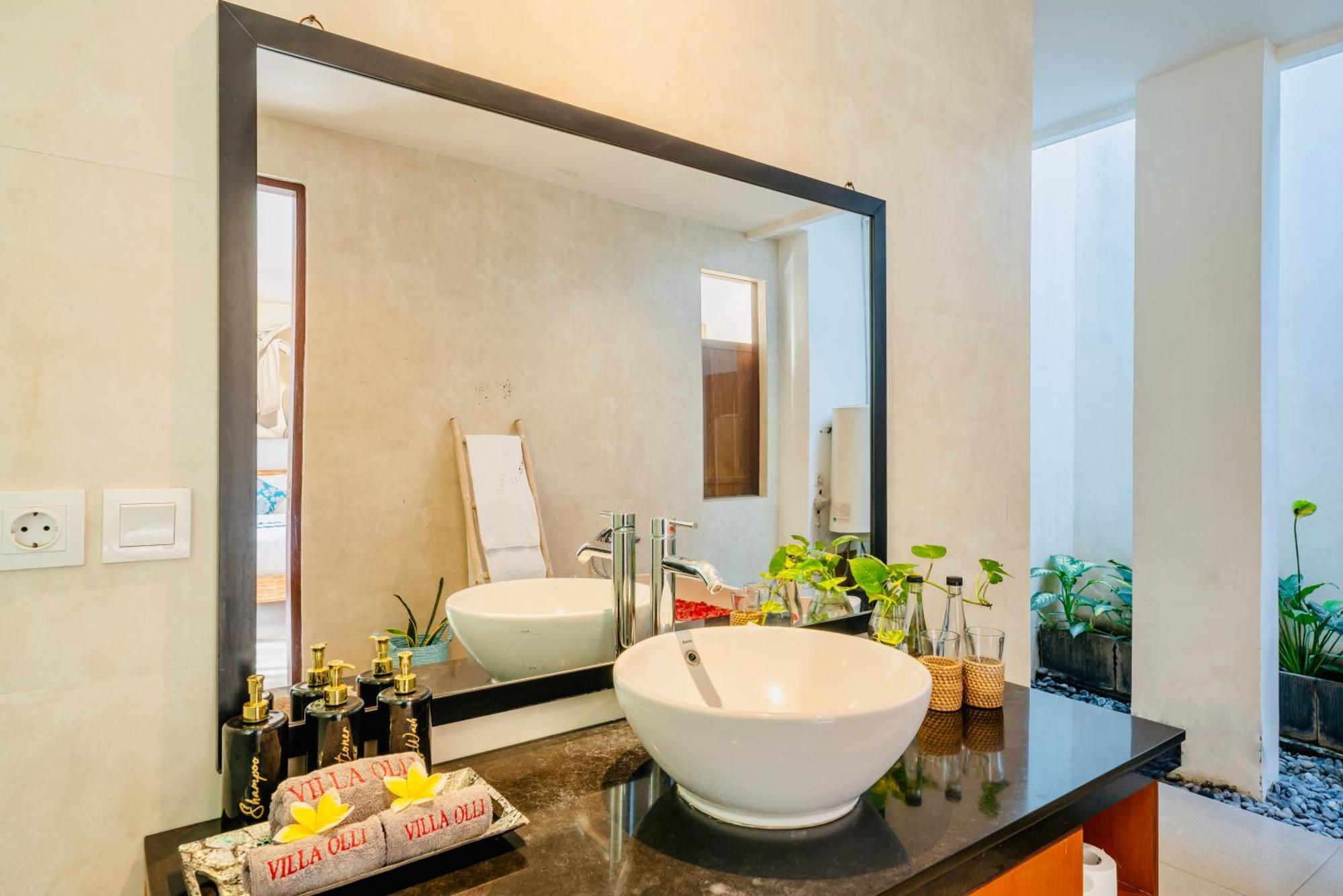 Villa Olli Seminyak Esterno foto